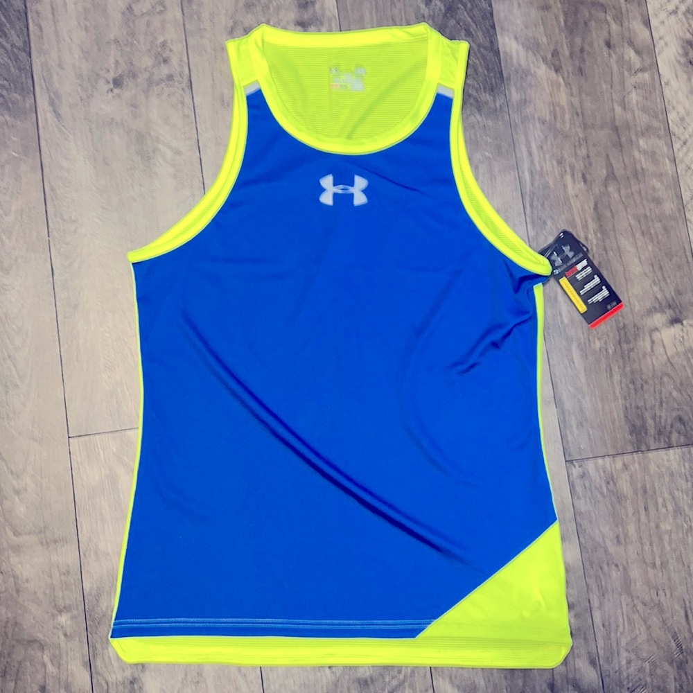 NWT Men’s Under Armour workout shirt